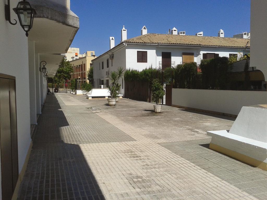 Apartamento Las Adelfas Jerez de la Frontera Exterior photo